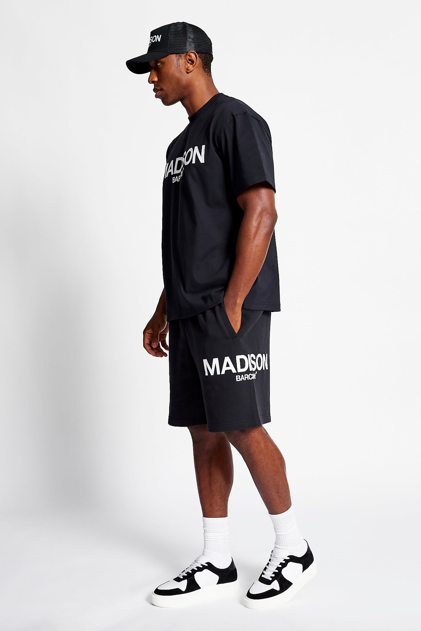 Ocean Av Shorts - Black