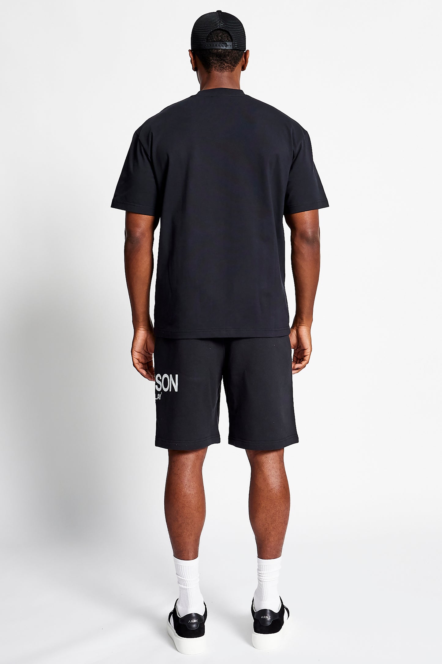 Ocean Av Shorts - Black