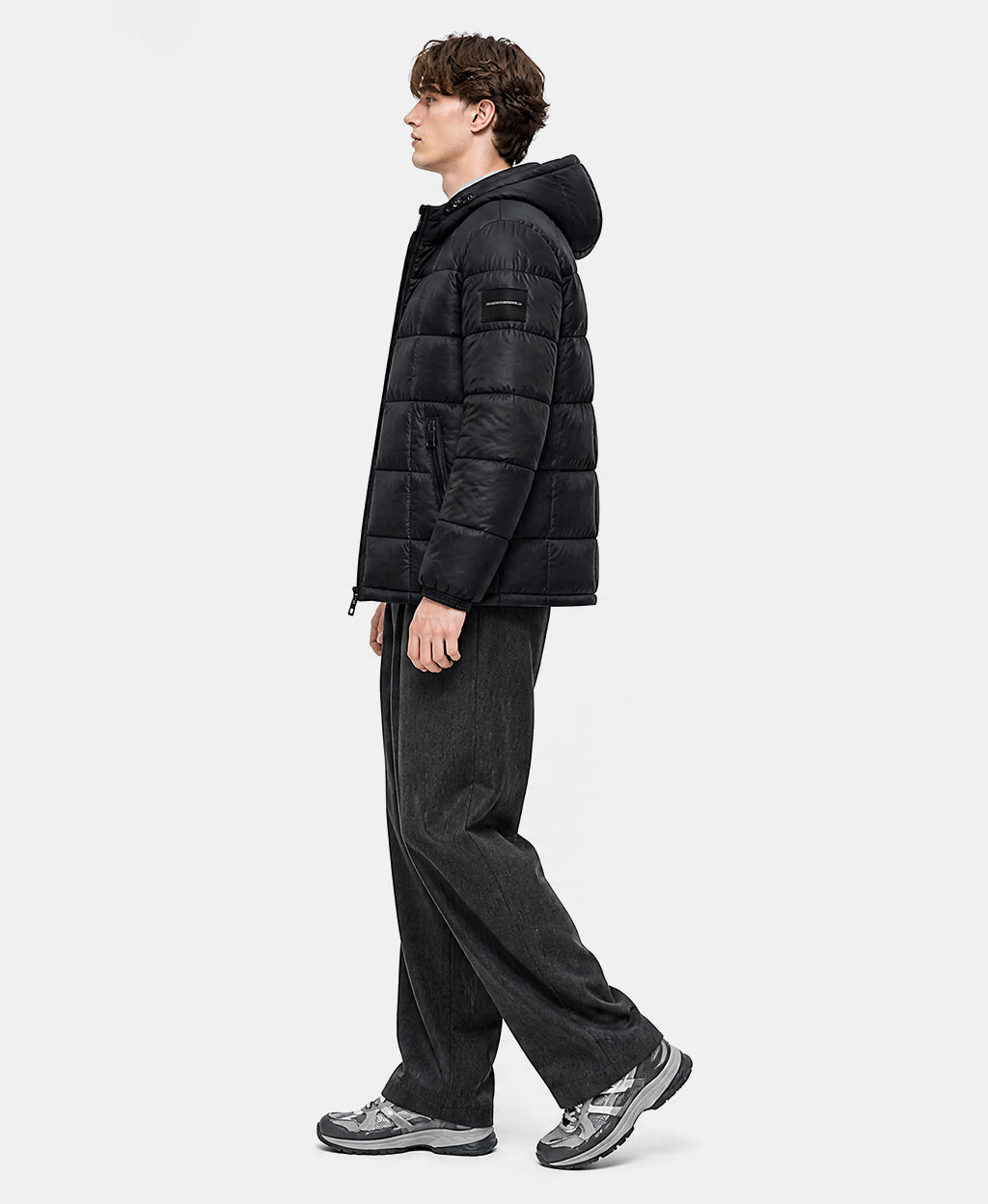 MB130 - Black